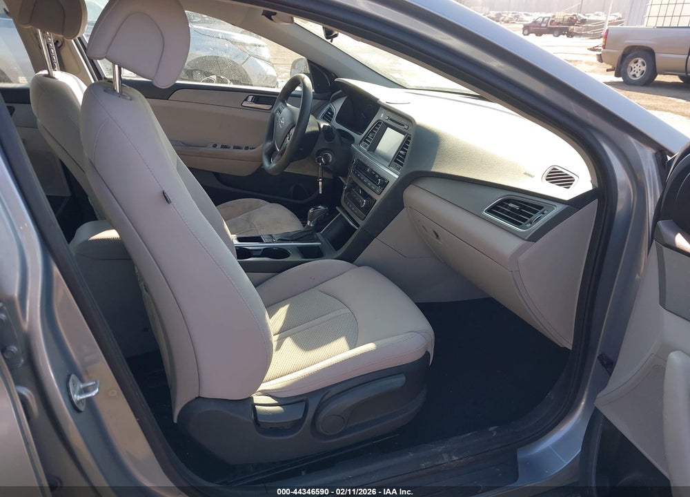 2017 HYUNDAI SONATA SE VIN: 5NPE24AF0HH479853