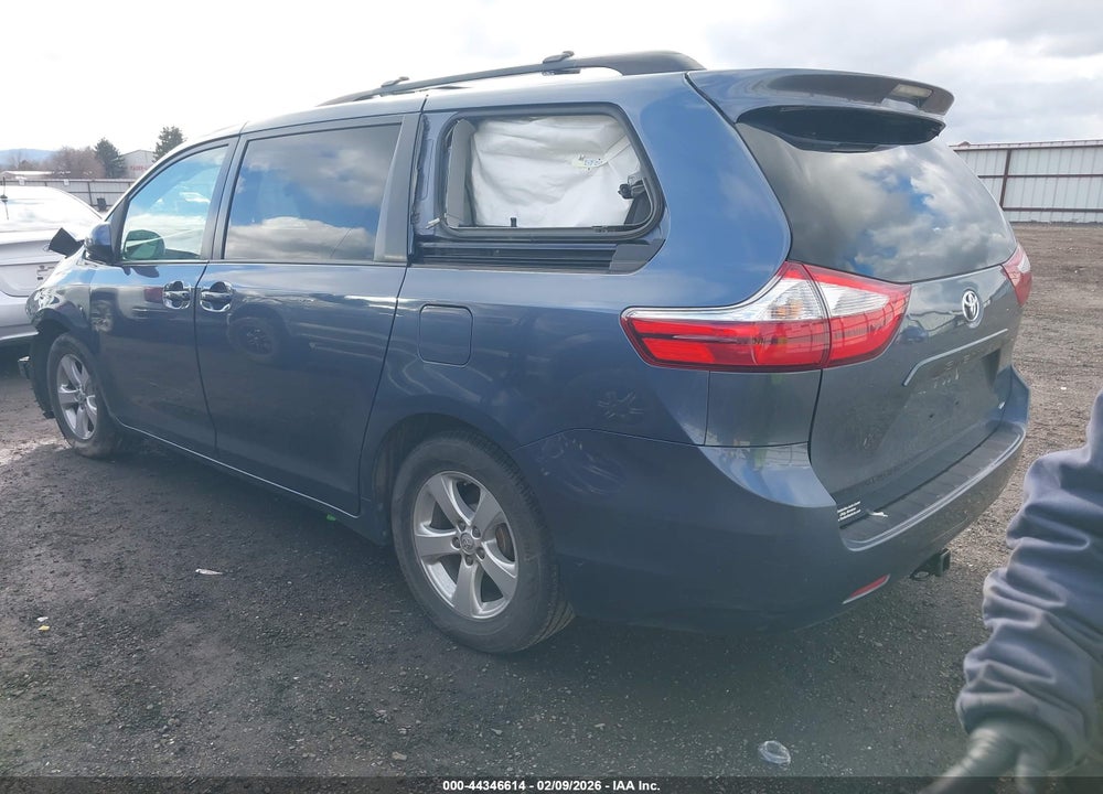 2015 TOYOTA SIENNA LE 8 PASSENGER VIN: 5TDKK3DCXFS619526