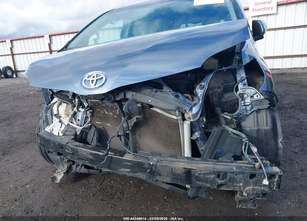 2015 TOYOTA SIENNA LE 8 PASSENGER VIN: 5TDKK3DCXFS619526