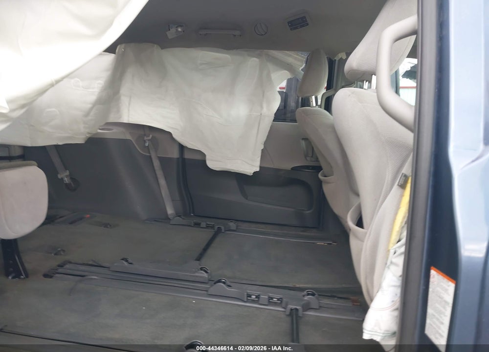 2015 TOYOTA SIENNA LE 8 PASSENGER VIN: 5TDKK3DCXFS619526