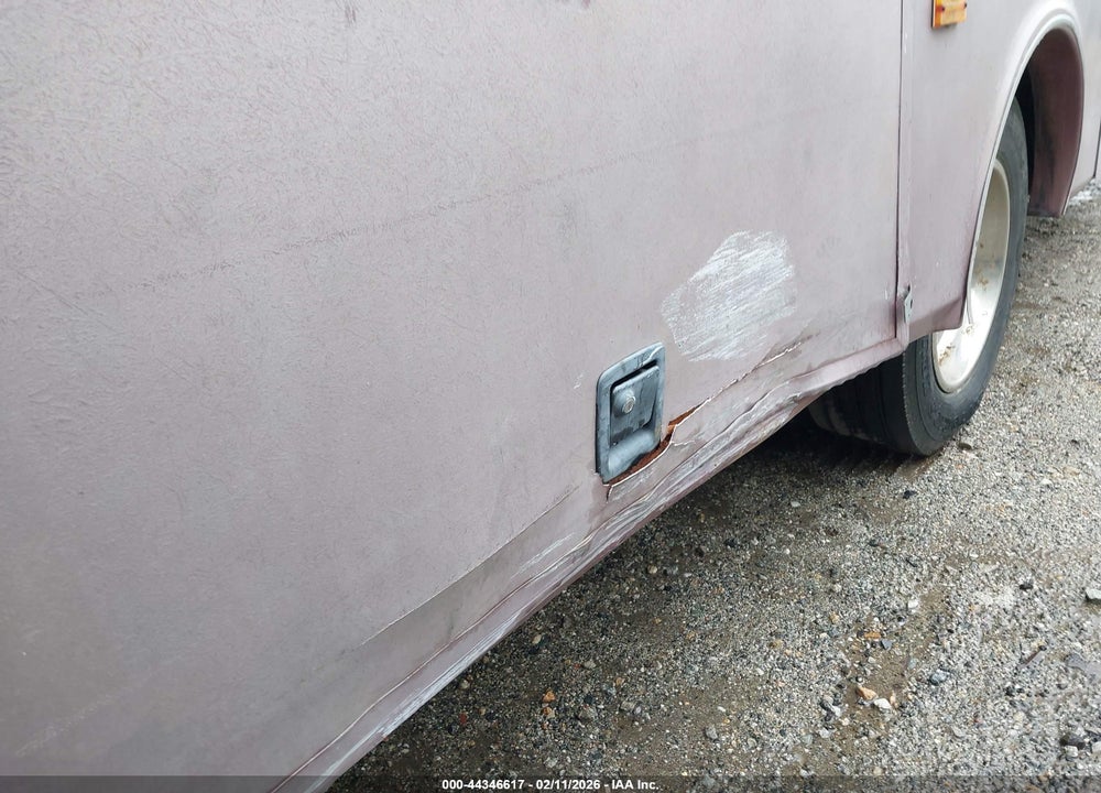 1999 FORD F550 SUPER DUTY STRIPPED CHASS VIN: 3FCNF53SXXJA13765