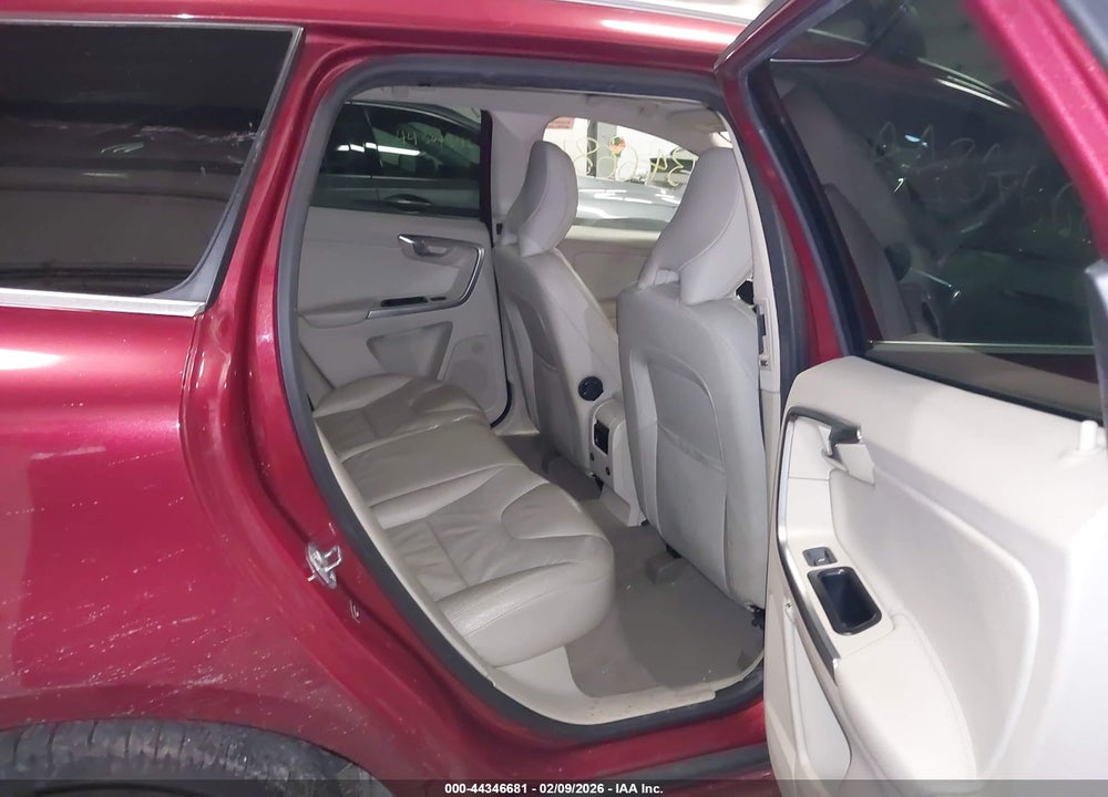2014 VOLVO XC60 3.2 PREMIER PLUS VIN: YV4952DZ7E2523912