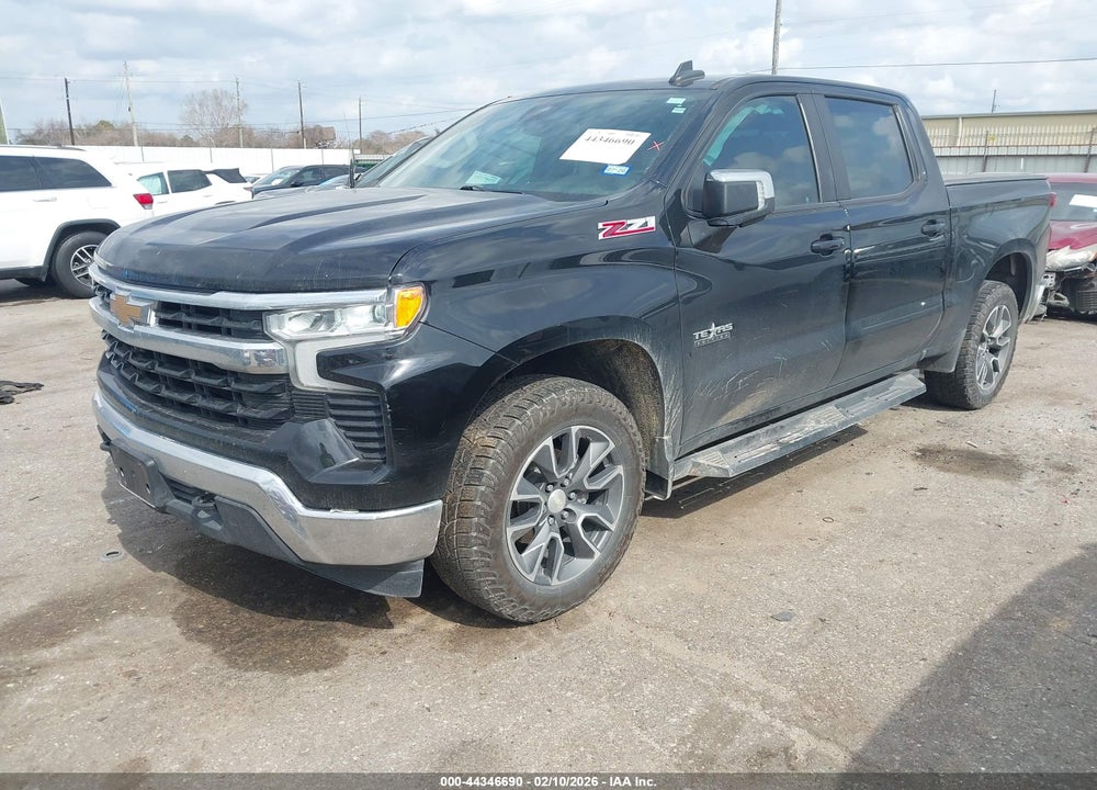 2023 CHEVROLET SILVERADO 1500 4WD  STANDARD BED LT VIN: 2GCUDDED1P1122695
