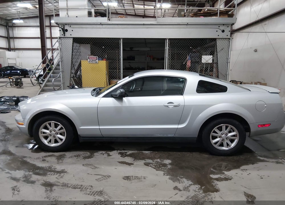 2008 FORD MUSTANG V6 DELUXE/V6 PREMIUM VIN: 1ZVHT80N085129999