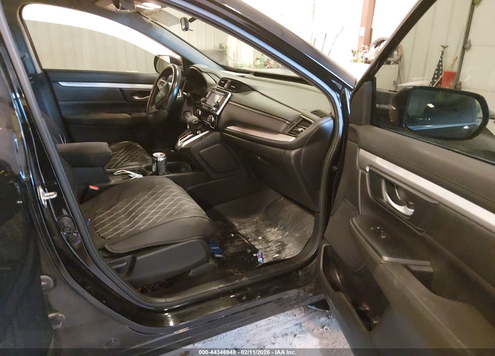 2018 HONDA CR-V LX VIN: 2HKRW6H35JH218348