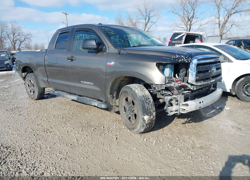 2011 TOYOTA TUNDRA GRADE 5.7L V8 VIN: 5TFUW5F17BX170556