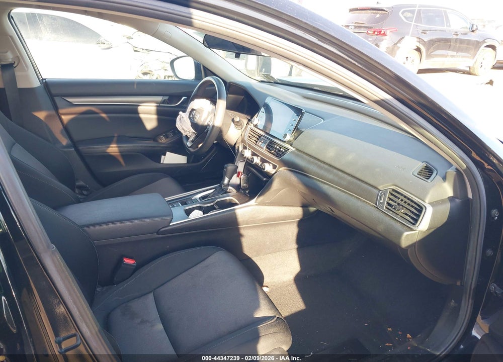 2021 HONDA ACCORD LX VIN: 1HGCV1F18MA042695