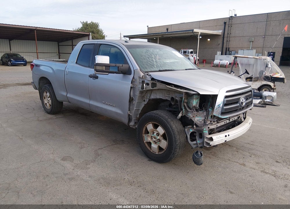2010 TOYOTA TUNDRA GRADE 5.7L V8 VIN: 5TFRY5F10AX094760