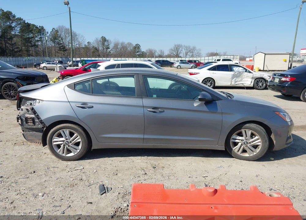 2019 HYUNDAI ELANTRA SEL VIN: 5NPD84LF1KH440056