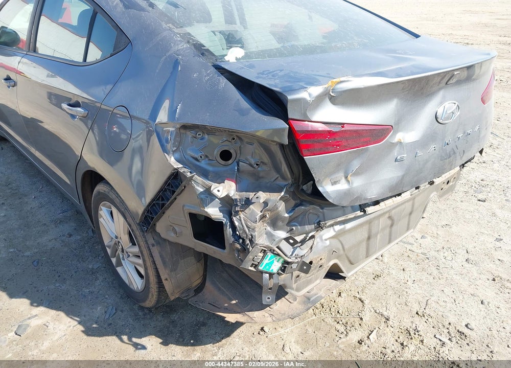 2019 HYUNDAI ELANTRA SEL VIN: 5NPD84LF1KH440056