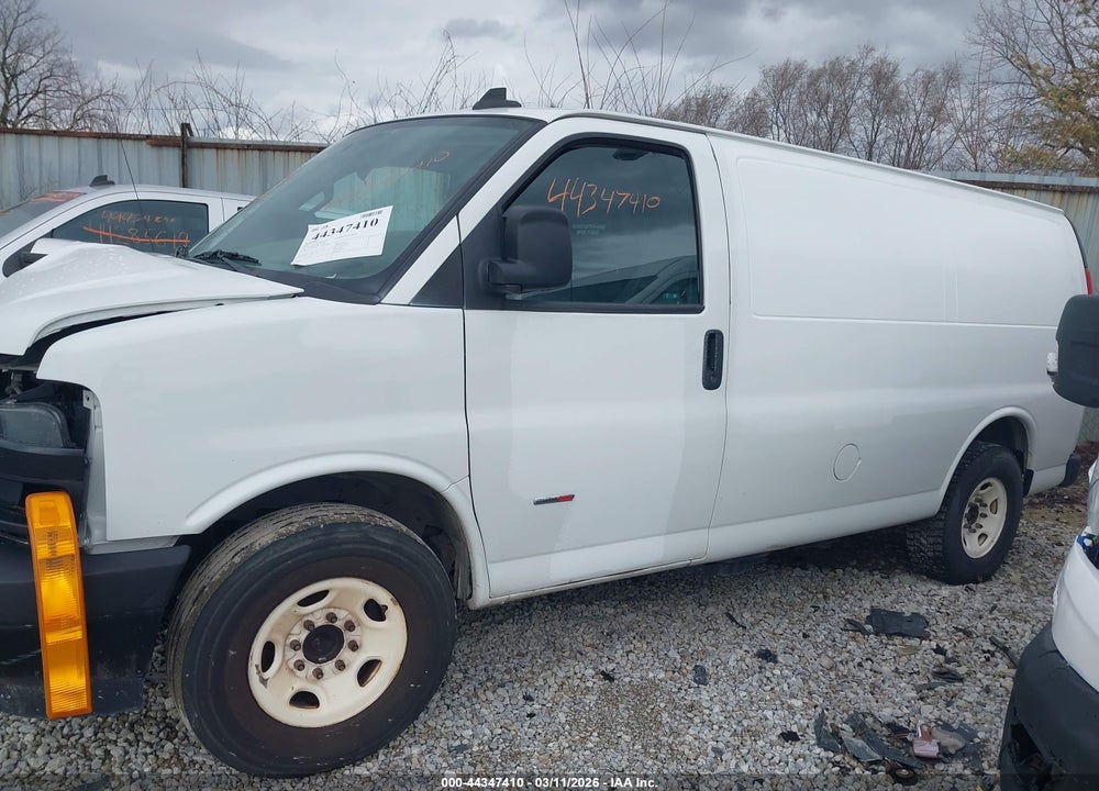 2020 CHEVROLET EXPRESS CARGO RWD 2500 REGULAR WHEELBASE WT VIN: 1GCWGAF18L1271804