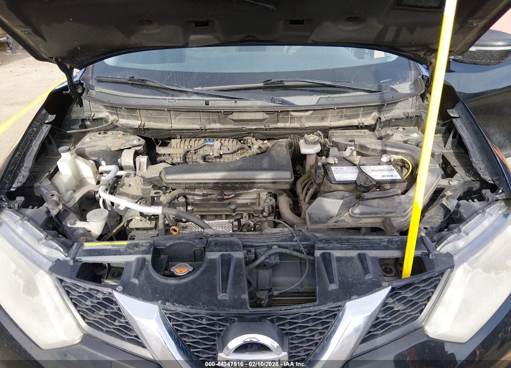 2015 NISSAN ROGUE S VIN: KNMAT2MV3FP568143