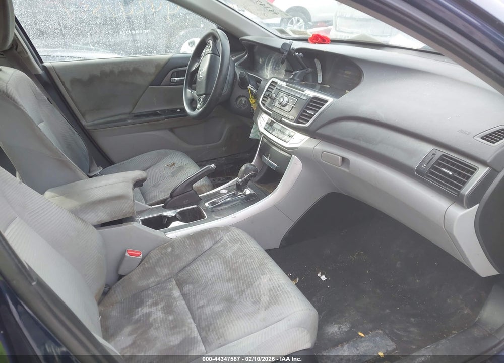 2015 HONDA ACCORD LX VIN: 1HGCR2F33FA210340