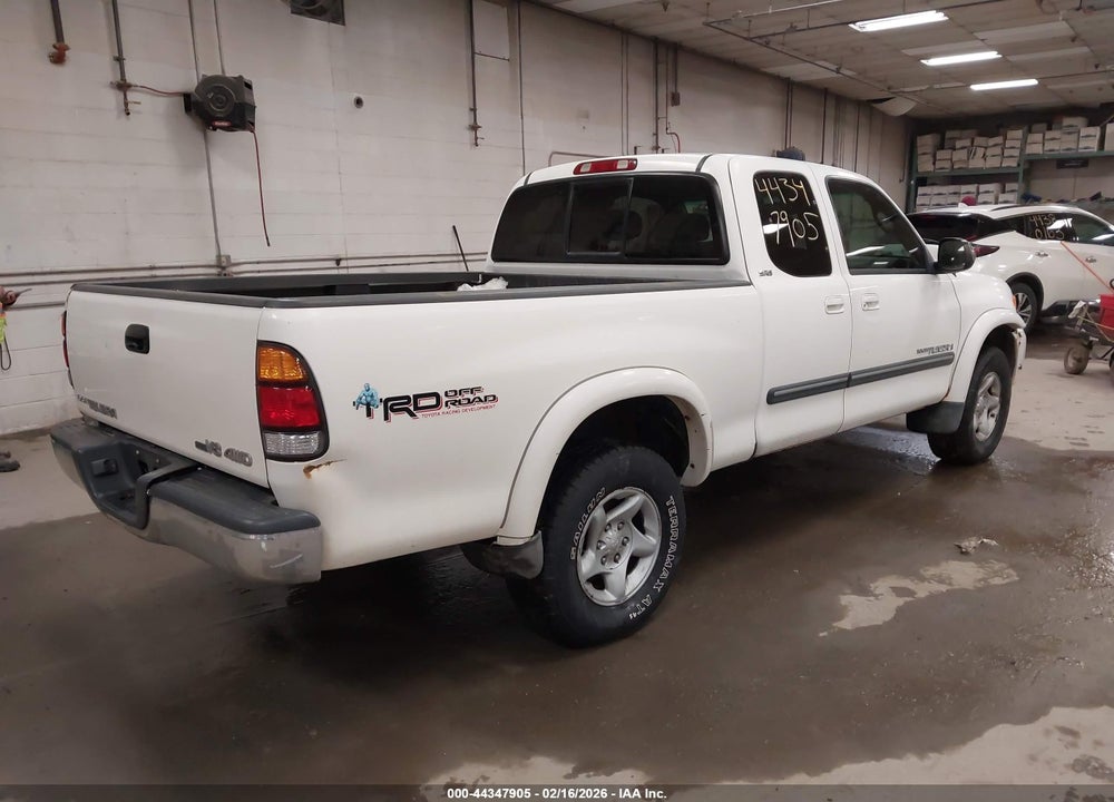 2003 TOYOTA TUNDRA SR5 V8 VIN: 5TBBT44123S365588