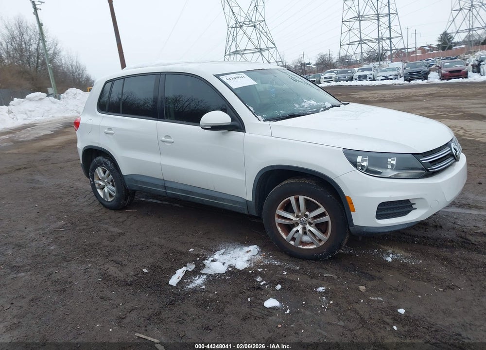 2013 VOLKSWAGEN TIGUAN S VIN: WVGAV3AX6DW626945