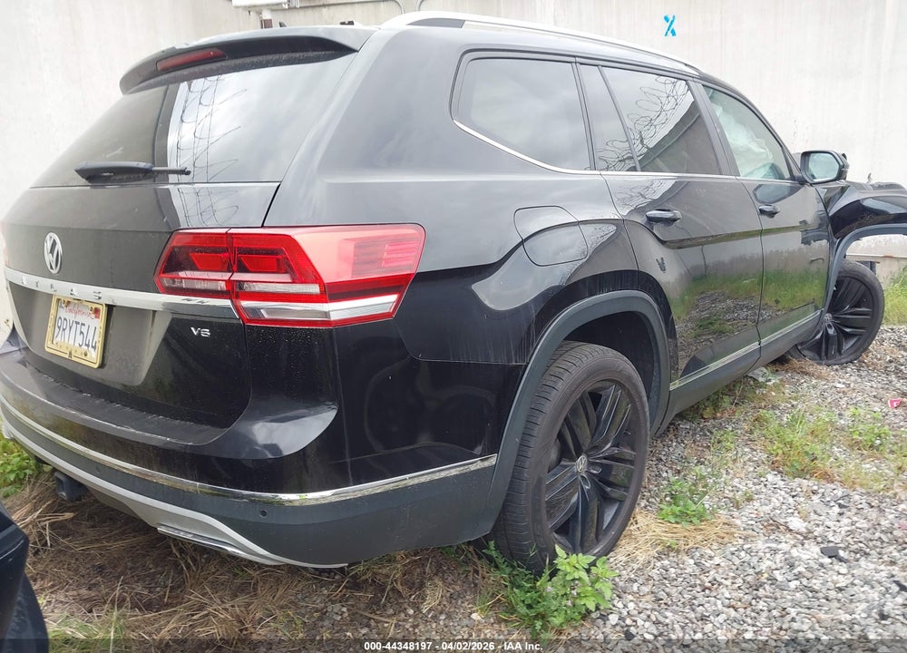 2018 VOLKSWAGEN ATLAS 3.6L V6 SEL VIN: 1V2ER2CAXJC567794