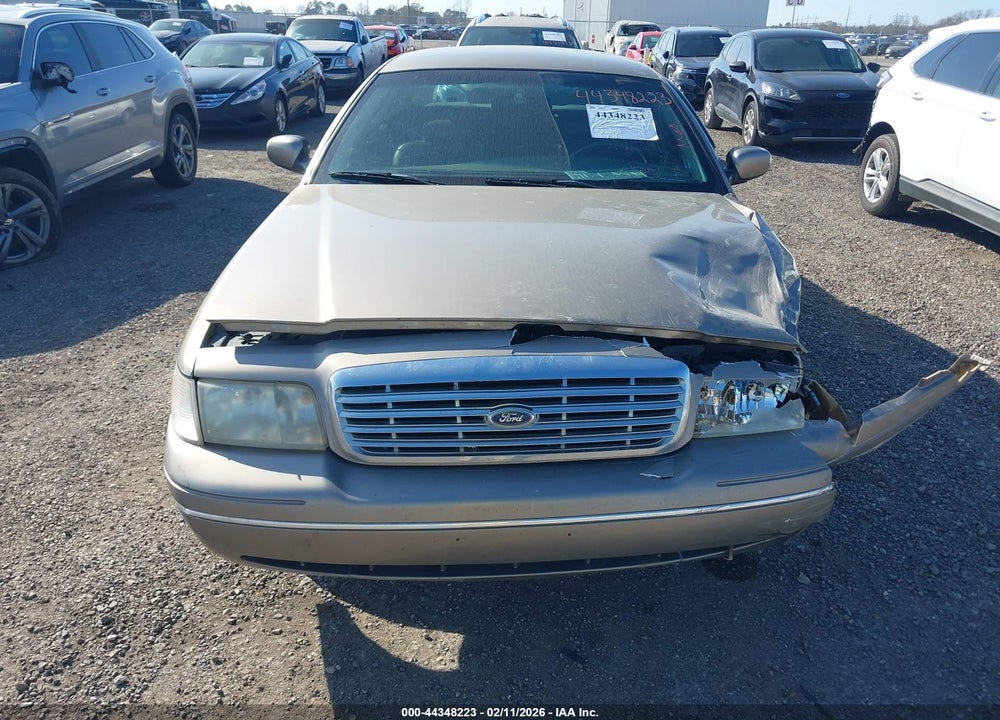 2001 FORD CROWN VICTORIA LX VIN: 2FAFP74W31X175980