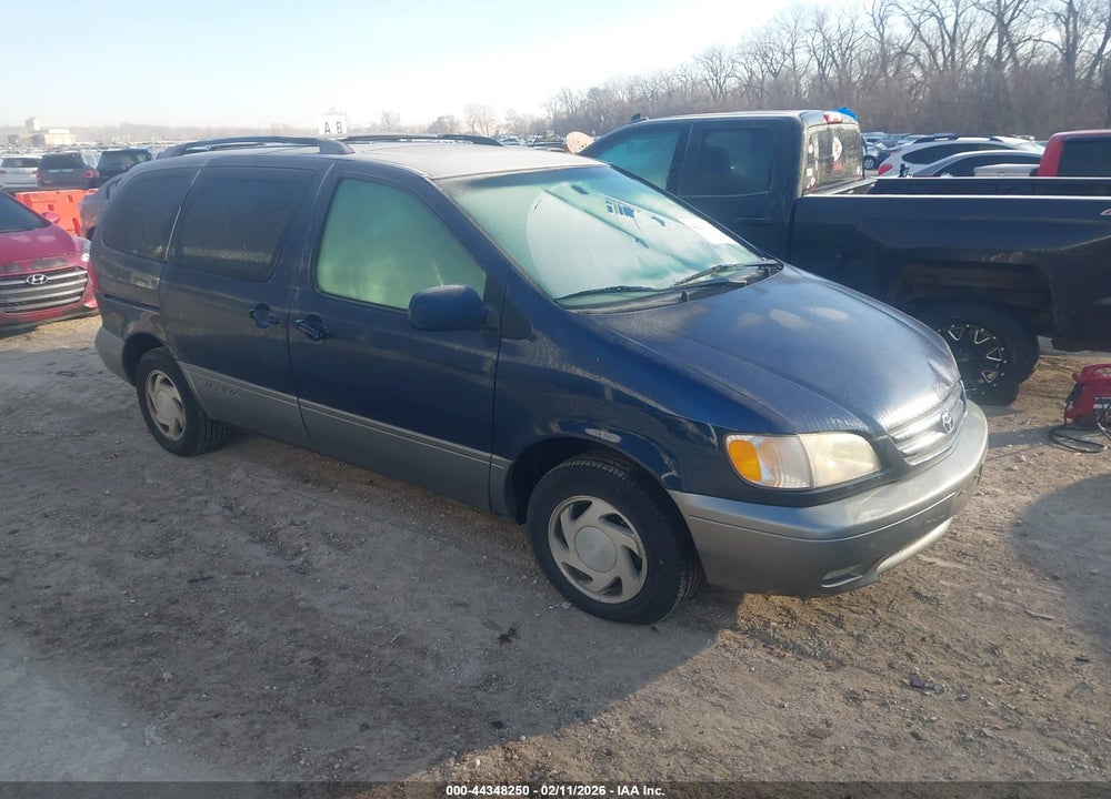 2002 TOYOTA SIENNA XLE VIN: 4T3ZF13CX2U417528