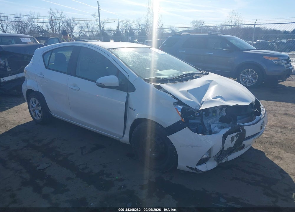 2013 TOYOTA PRIUS C ONE VIN: JTDKDTB30D1048233