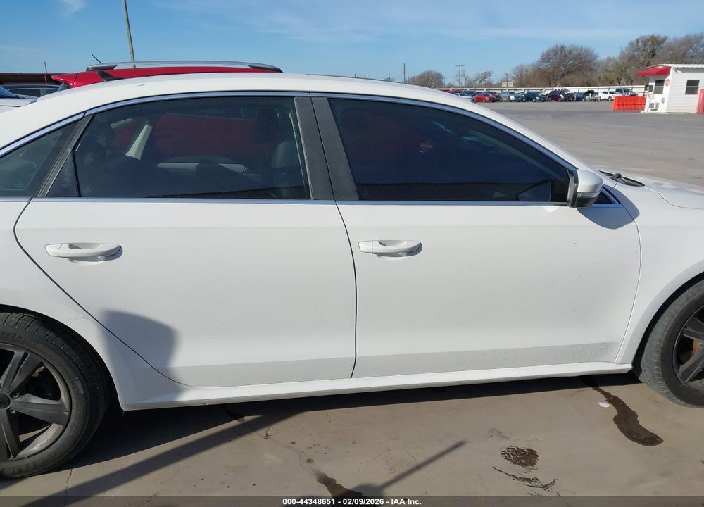 2013 VOLKSWAGEN PASSAT 2.5L SE VIN: 1VWBP7A30DC080200