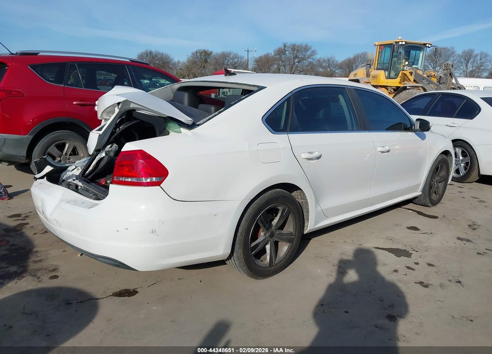 2013 VOLKSWAGEN PASSAT 2.5L SE VIN: 1VWBP7A30DC080200