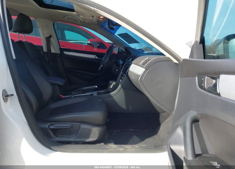 2013 VOLKSWAGEN PASSAT 2.5L SE VIN: 1VWBP7A30DC080200