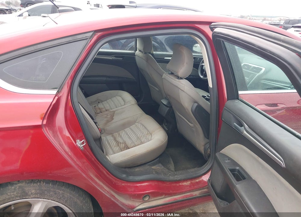 2016 FORD FUSION S VIN: 3FA6P0G77GR366496