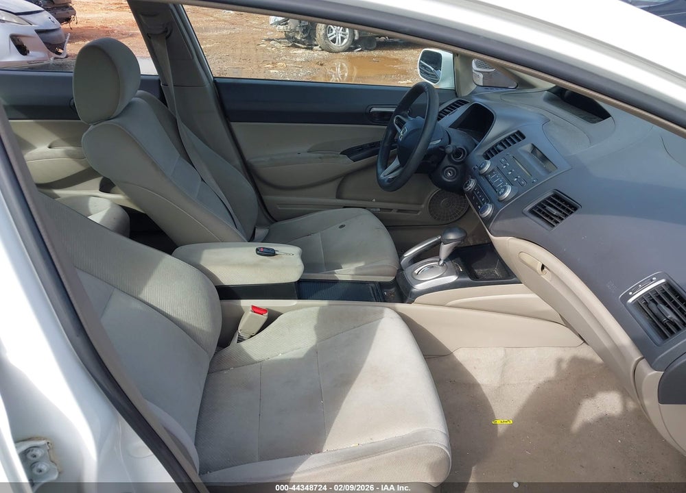 2010 HONDA CIVIC LX VIN: 2HGFA1F5XAH565189