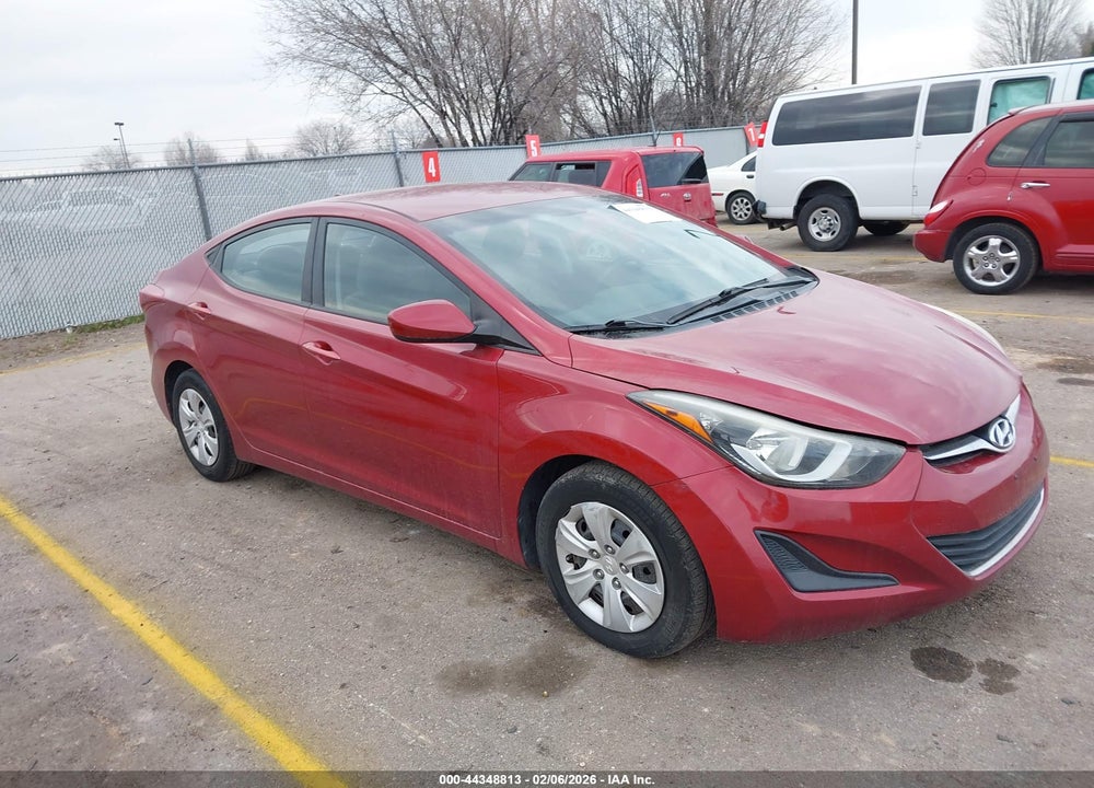 2016 HYUNDAI ELANTRA VIN: 5NPDH4AEXGH743340
