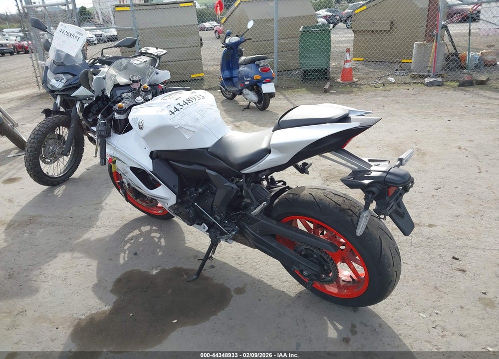 2023 YAMAHA YZFR7 VIN: JYARM38Y9PA001638