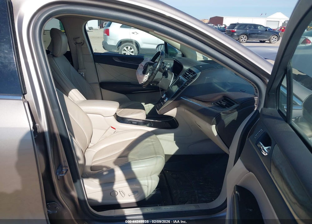 2019 LINCOLN MKC RESERVE VIN: 5LMCJ3C95KUL02975