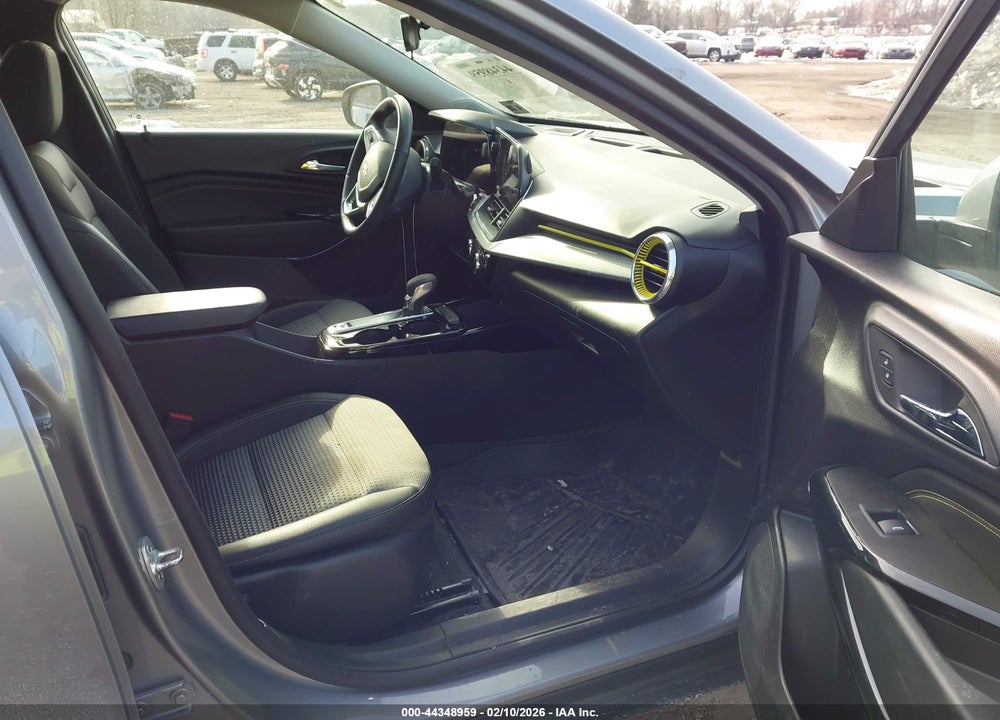 2024 CHEVROLET TRAX FWD LT VIN: KL77LHE28RC222681