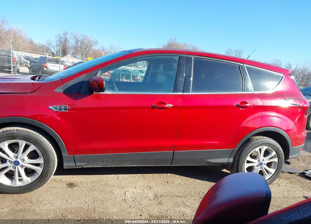 2019 FORD ESCAPE SE VIN: 1FMCU9GD2KUC56811
