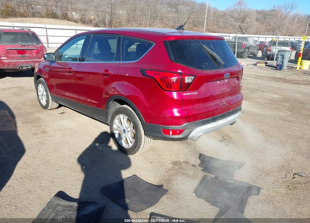 2019 FORD ESCAPE SE VIN: 1FMCU9GD2KUC56811