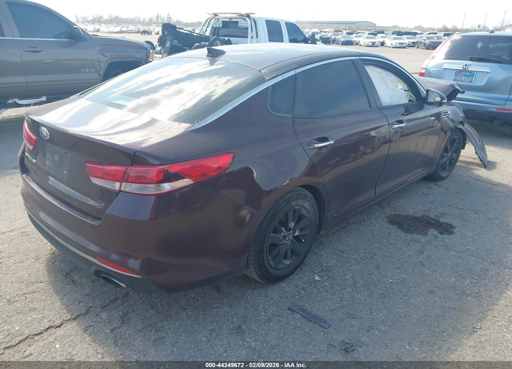 2018 KIA OPTIMA LX VIN: 5XXGT4L32JG181783