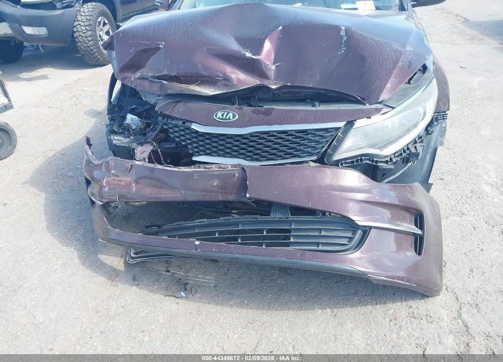 2018 KIA OPTIMA LX VIN: 5XXGT4L32JG181783