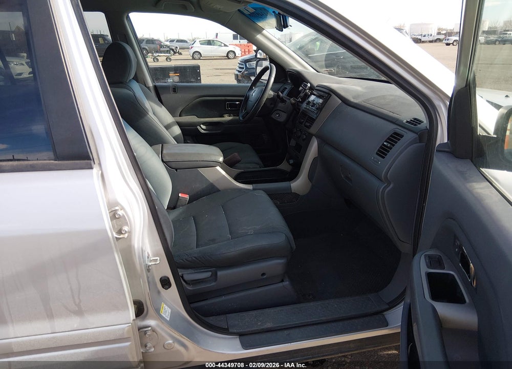 2008 HONDA PILOT VP VIN: 5FNYF18218B055907