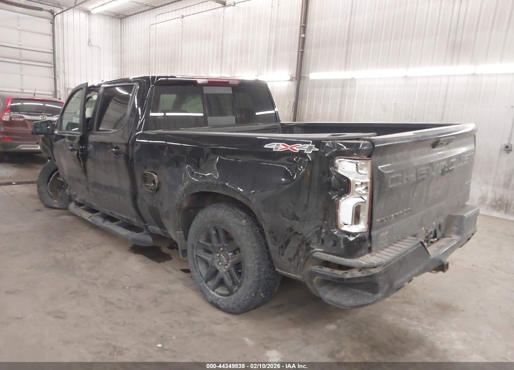 2023 CHEVROLET SILVERADO 1500 4WD  STANDARD BED RST VIN: 1GCUDEE8XPZ181972
