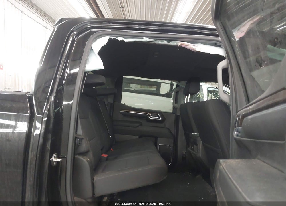 2023 CHEVROLET SILVERADO 1500 4WD  STANDARD BED RST VIN: 1GCUDEE8XPZ181972