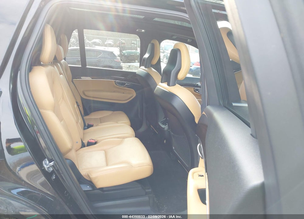 2016 VOLVO XC90 T6 MOMENTUM VIN: YV4A22PK1G1092559