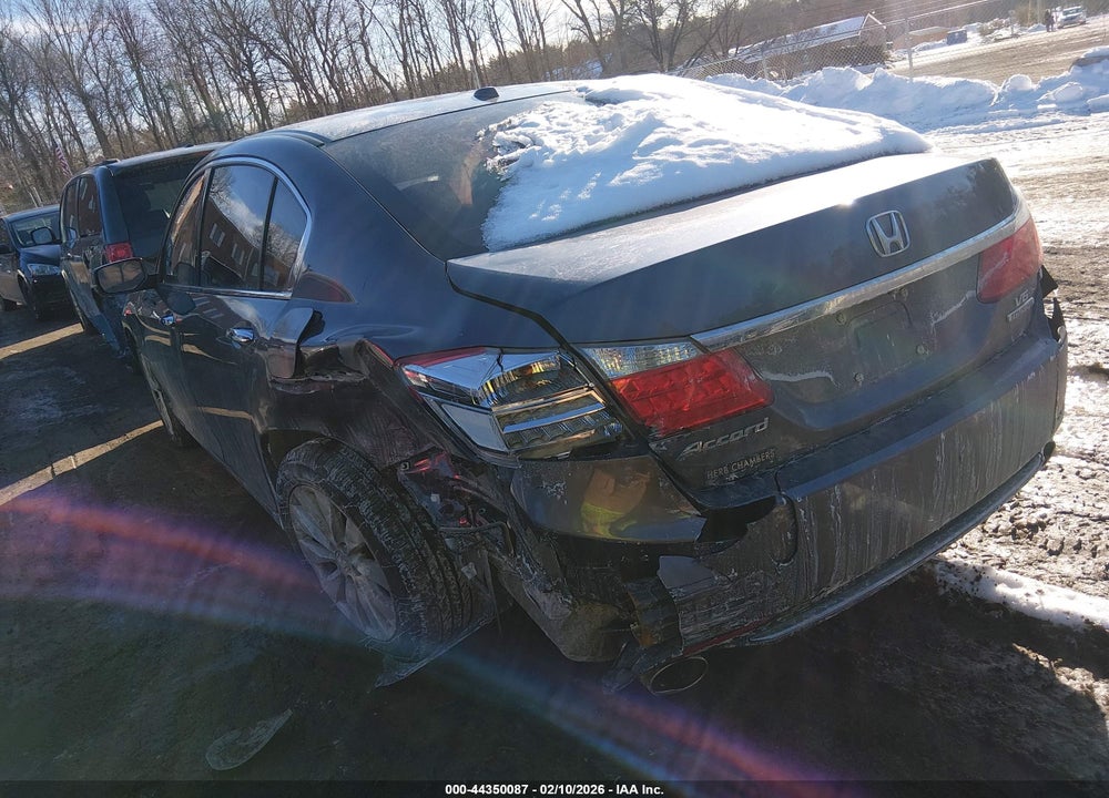 2015 HONDA ACCORD TOURING VIN: 1HGCR3F95FA027290