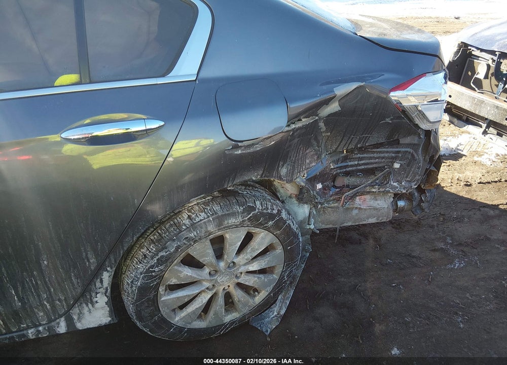 2015 HONDA ACCORD TOURING VIN: 1HGCR3F95FA027290