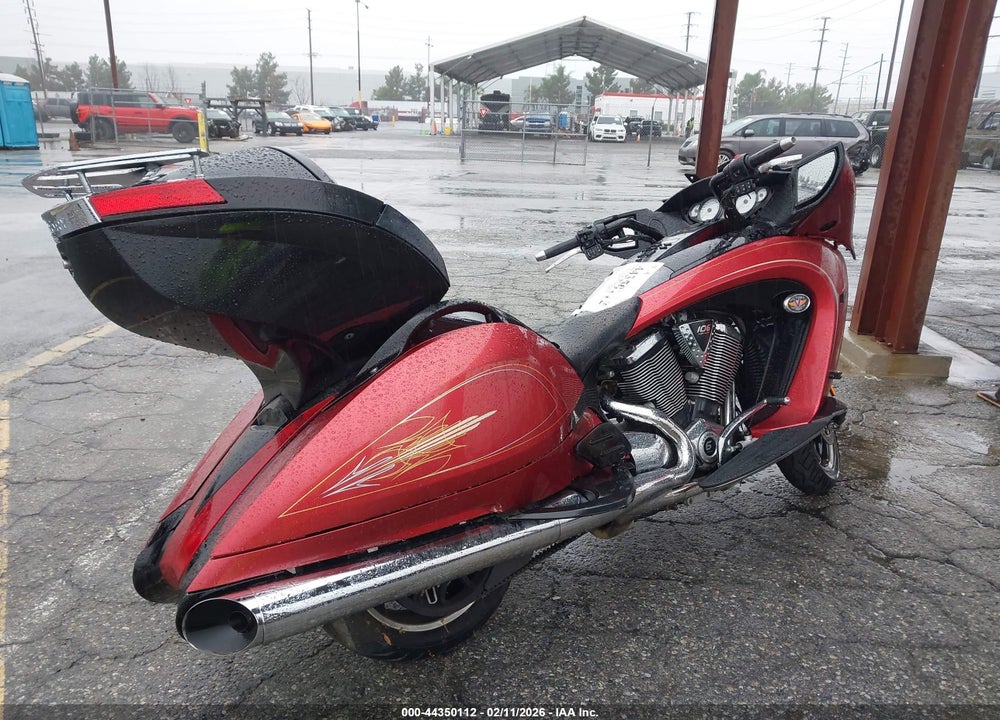 2012 VICTORY MOTORCYCLES VISION TOUR VIN: 5VPSW36N0C3006283