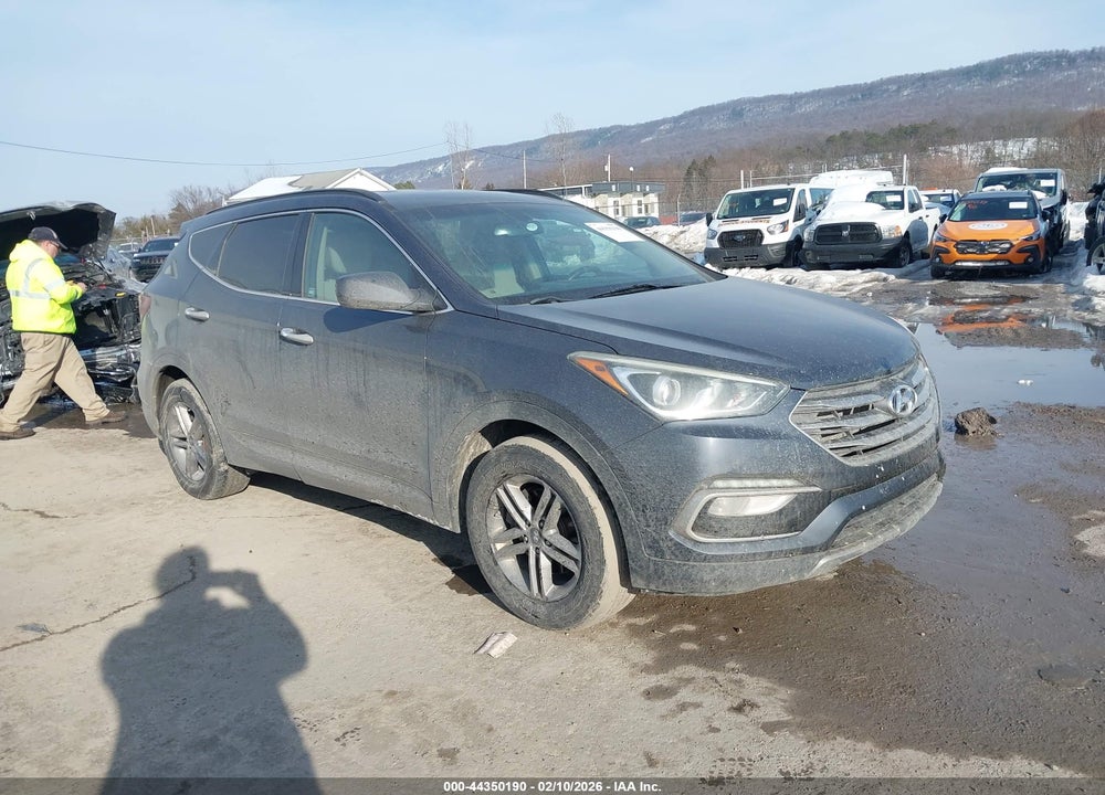 2017 HYUNDAI SANTA FE SPORT 2.4L VIN: 5NMZUDLB9HH025880
