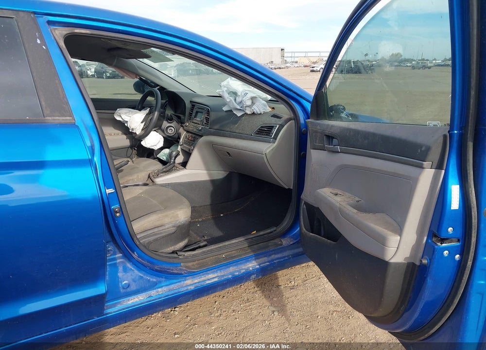2018 HYUNDAI ELANTRA SE VIN: KMHD74LF9JU478122