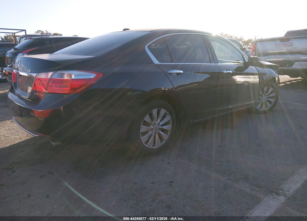 2015 HONDA ACCORD EX-L V-6 VIN: 1HGCR3F87FA015794