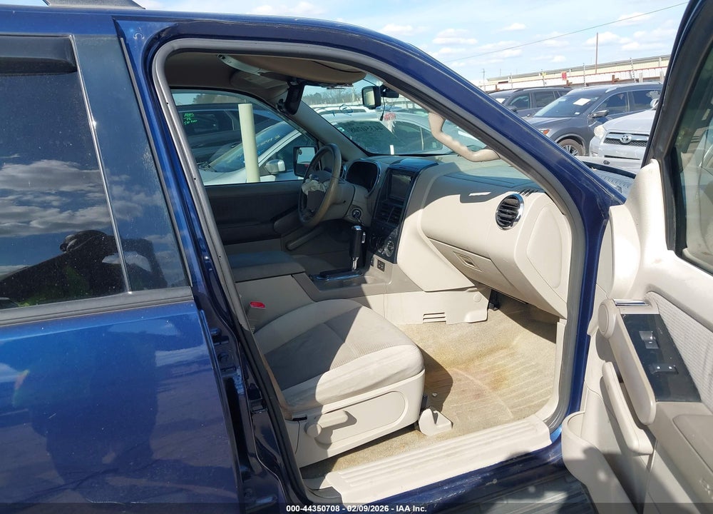 2006 FORD EXPLORER XLT VIN: 1FMEU63E76UB21559