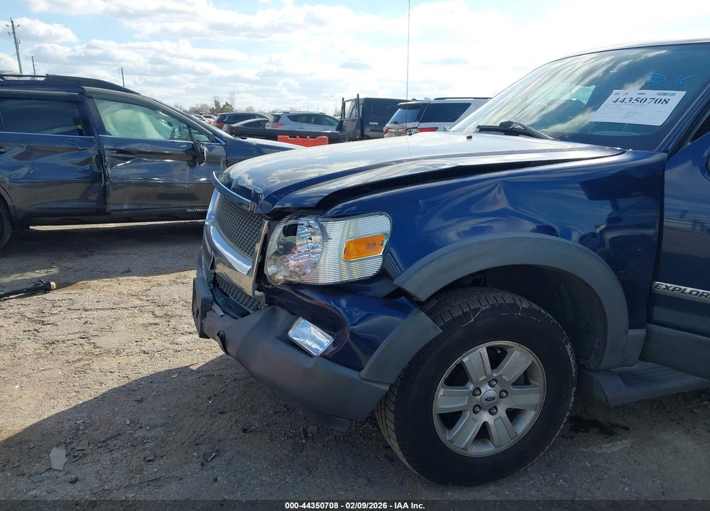 2006 FORD EXPLORER XLT VIN: 1FMEU63E76UB21559