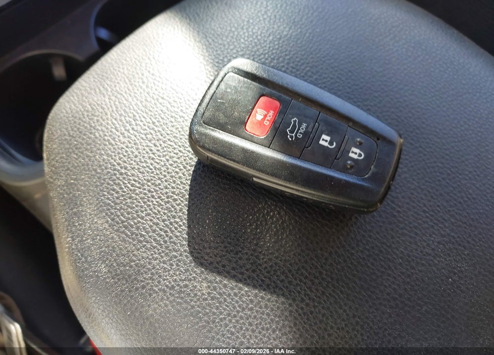 2019 TOYOTA RAV4 HYBRID XLE VIN: 2T3RWRFV5KW007389