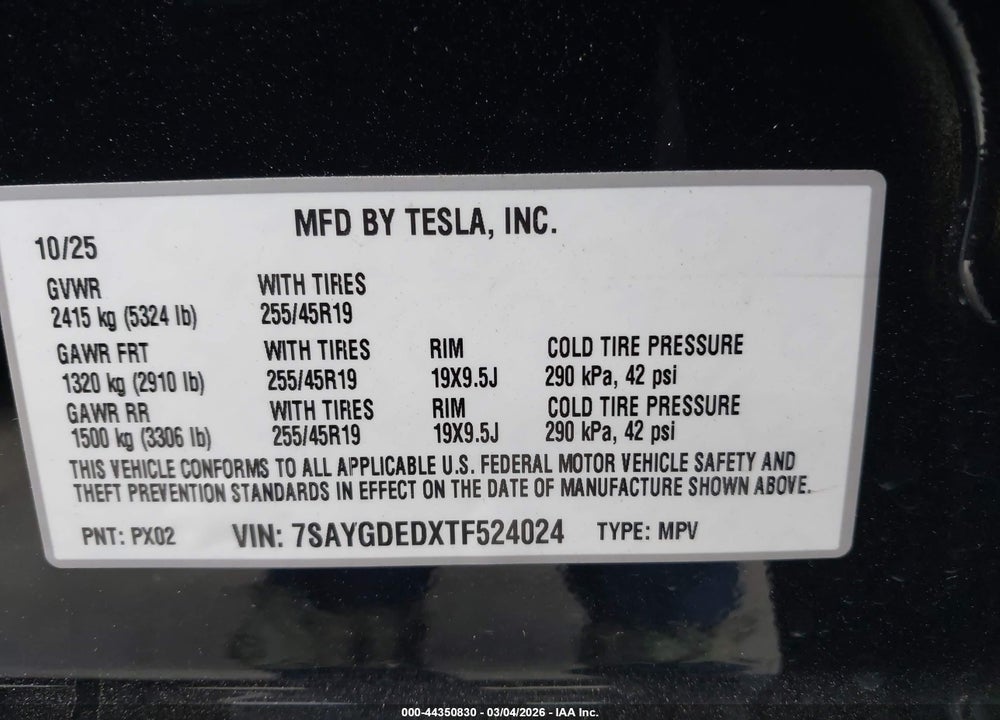 2026 TESLA MODEL Y PREMIUM REAR-WHEEL DRIVE/STANDARD REAR-WHEEL DRIVE VIN: 7SAYGDEDXTF524024